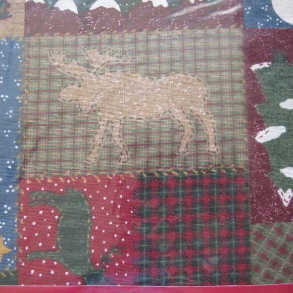 Rustic Christmas Vintage JC Penny Tablecloth Wildlife Cabin Bear Moose Woodland - Picture 4 of 8